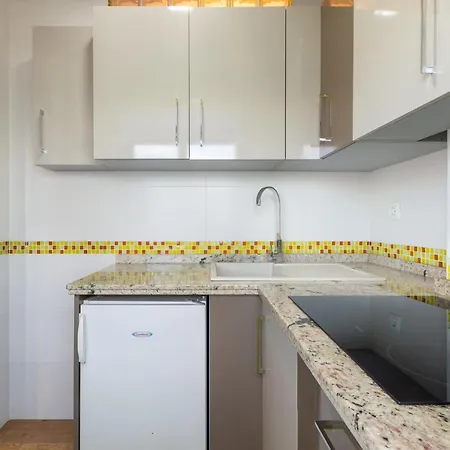 Beachside In Apartment