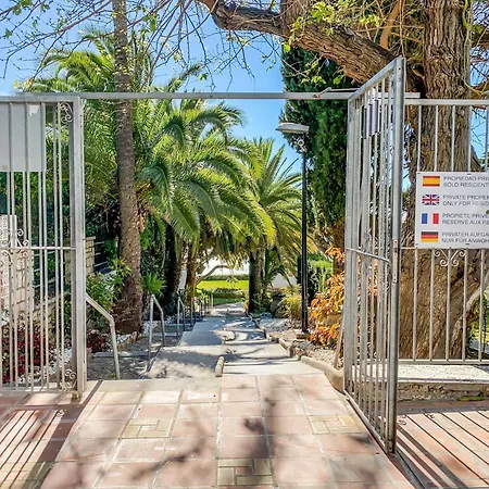 Beachside In Apartment Torremolinos